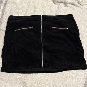 Velvety black zip up skirt